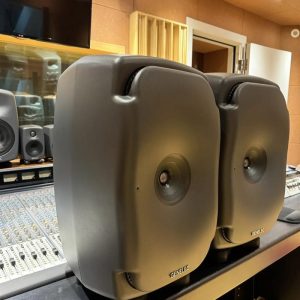 Genelec 8351 three-way fully coaxial active HIFI speaker automatic calibration